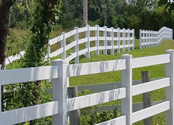 fencing saskatoon - ranch rail vinyl fence